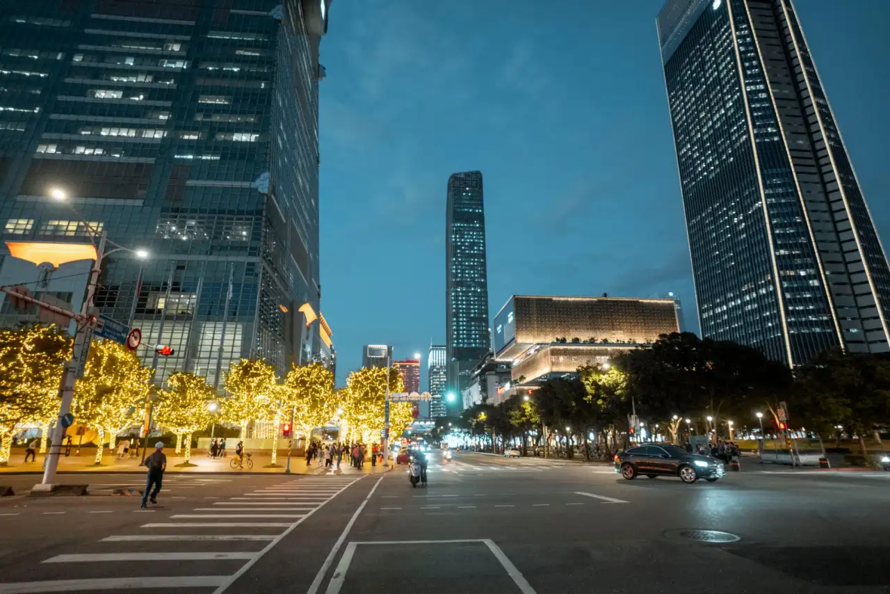 武汉市小蝗虫科技COD分析仪在线监测系统技术架构解析